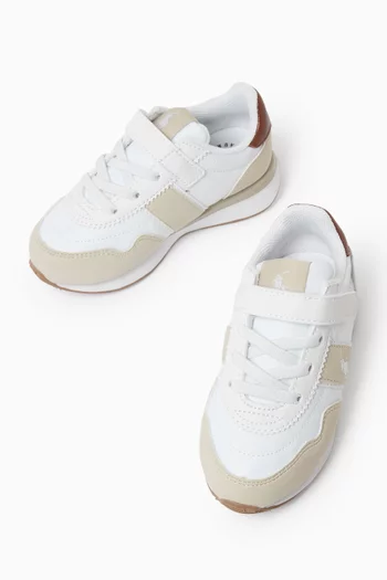 Train 89 Sneakers