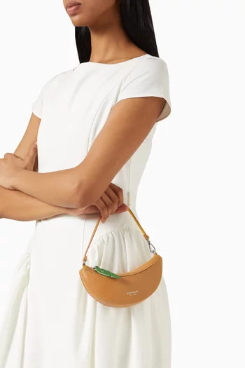 Wink Banana Wristlet Bag in Leather