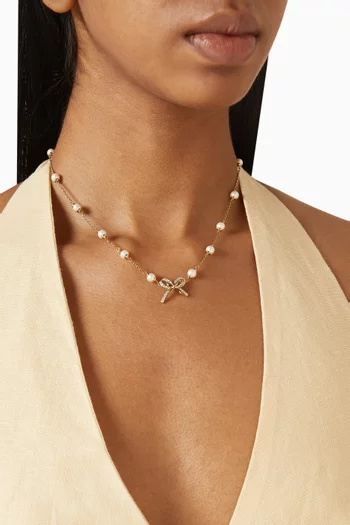 Girlie Pearlie Pearl Bow Necklace in Gold-tone Brass