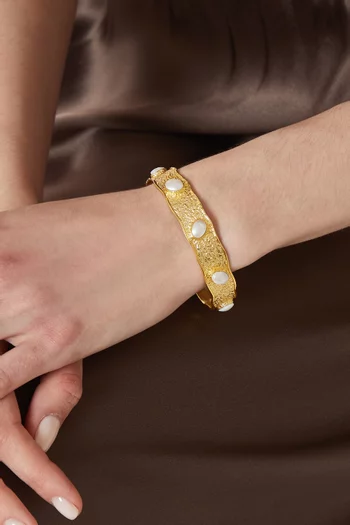 Pearl Cuff Bracelet in 18kt Gold-plated Metal