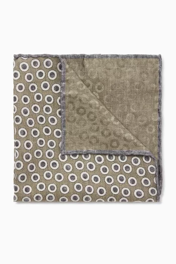 Spotted Pocket Square in Silk