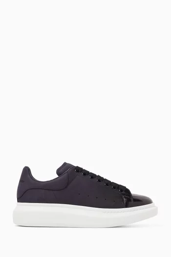 Oversized Sneakers in Suede