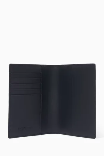 Passport Case in Intrecciato Leather