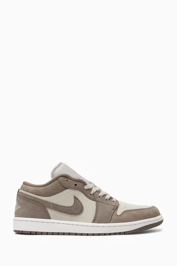 Air Jordan 1 Low Sneakers in Leather
