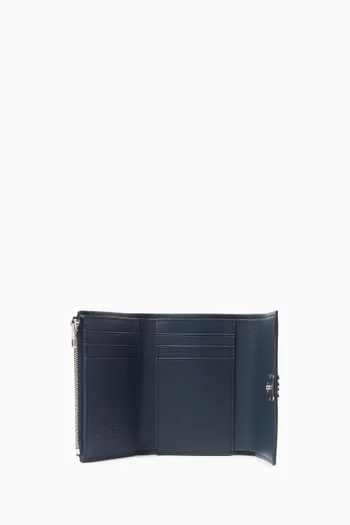 Small Anagram Vertical Wallet in Grained Calfskin