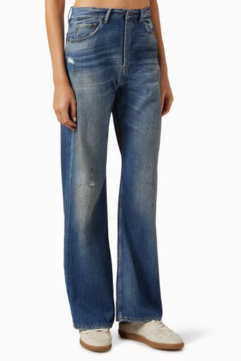 Distressed Jeans in Denim