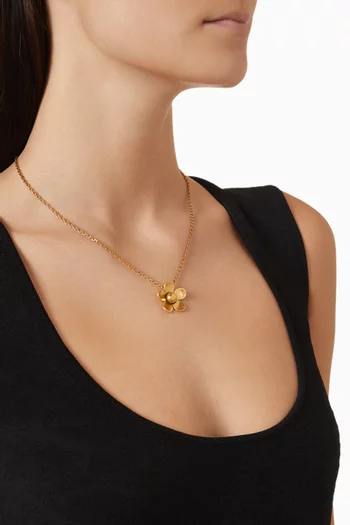 The Daisy Pendant Necklace in Gold-plated Brass