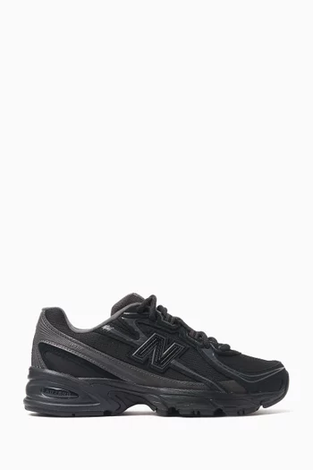 740 Sneakers in Mesh