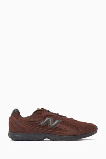 Unisex 204L Low-top Sneakers in Suede