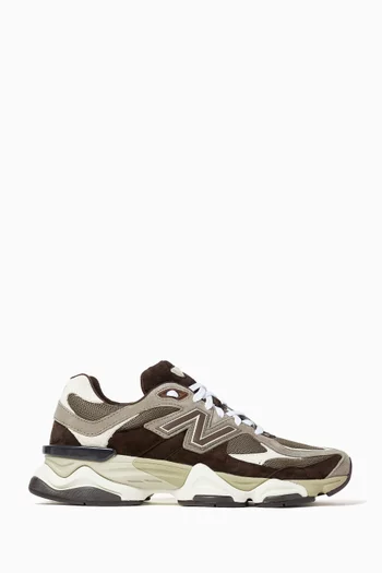 9060 Sneakers in Suede & Mesh