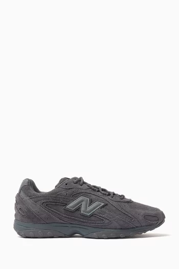 Unisex 204L Low-top Sneakers in Suede
