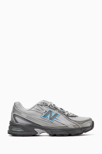 740 Sneakers in Mesh
