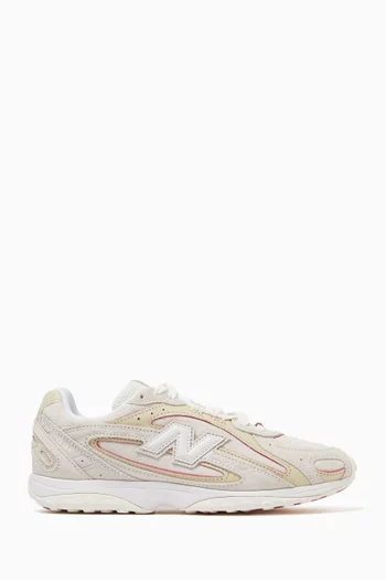 204L Sneakers in Suede