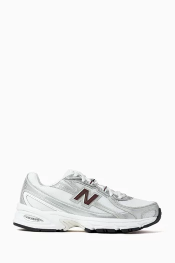 740 Sneakers in Mesh
