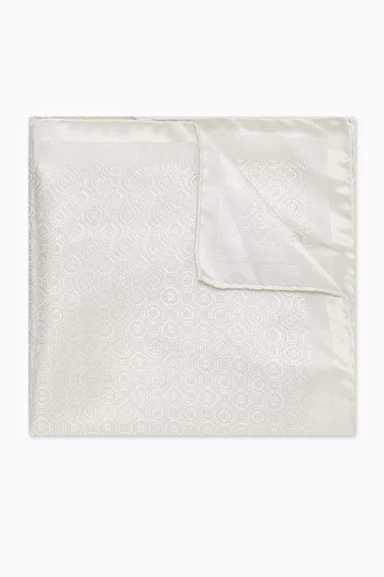 Medallion Pocket Square in Silk Twill