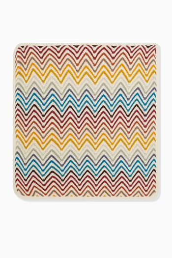 Zig-zag Printed Blanket in Knit