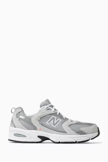 530 Sneakers in Mesh