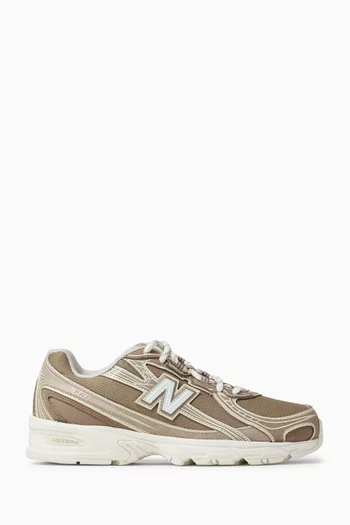 740 Sneakers in Mesh