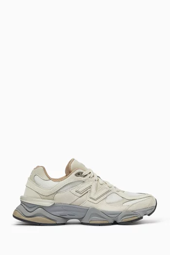 9060 Sneakers in Suede & Mesh