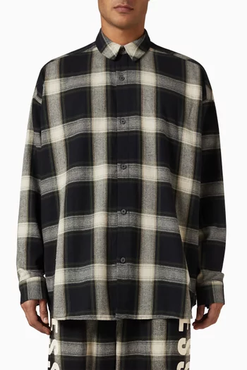 Button-up Shirt in Flannel