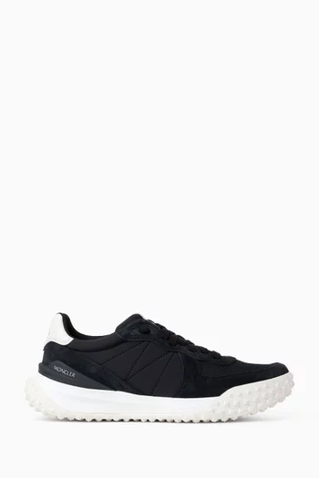 City Trek Sneakers