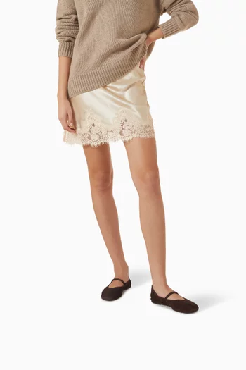 Buffy Ruched Ballet Flats in Suede