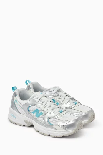 530 Sneakers in Mesh