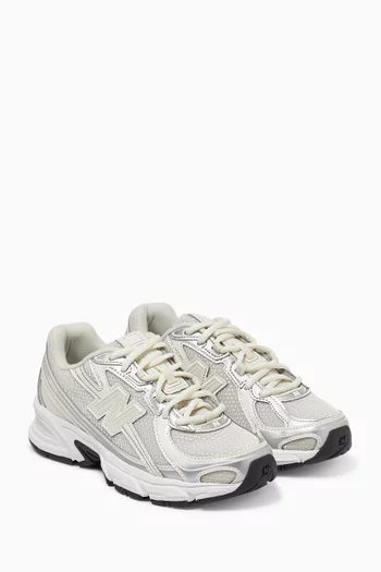 740 Sneakers in Mesh