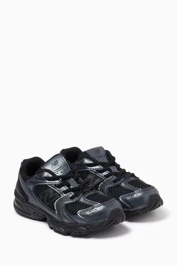 530 Sneakers in Mesh