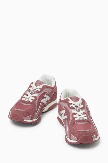 204L Sneakers
