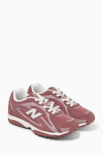 204L Sneakers