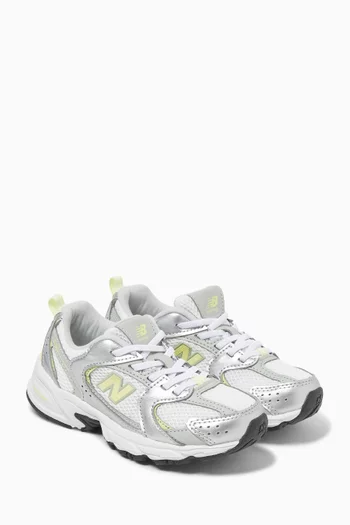 530 Sneakers in Mesh