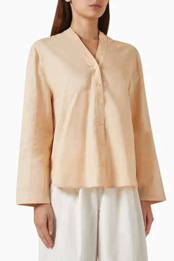 Button-detail Shirt in Linen