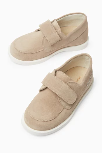 Deck Shoes in Suede