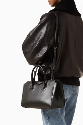 Small Antigona Catchall Bag in Leather