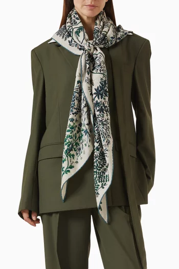 Unused Plantes Officinales Triangle in Cashmere & Silk