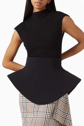Asymmetric Basque