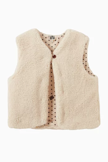 Beti Vest in Sherpa Fleece
