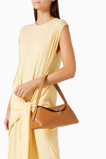 T-lock Shoulder Bag in Leather