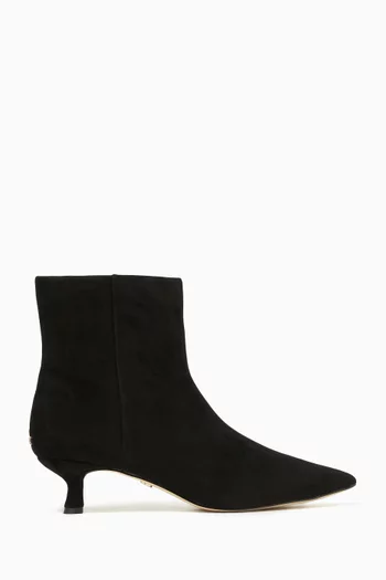 Ryla Ankle Boots in Suede