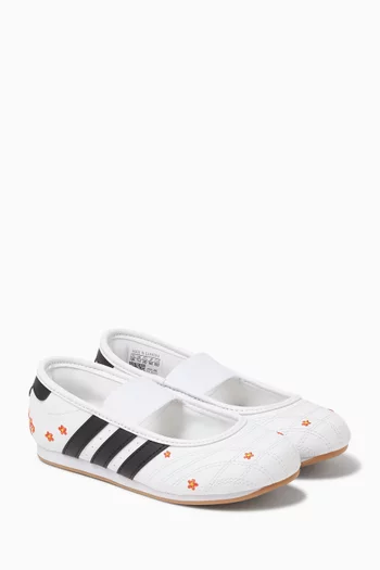 Taekwondo Mary Jane Flats