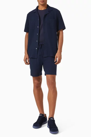Drawstring Shorts in Mesh-knit
