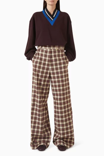 Halvy V-neck Sweater