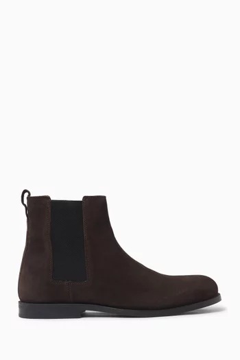 Chelsea Boots in Suede