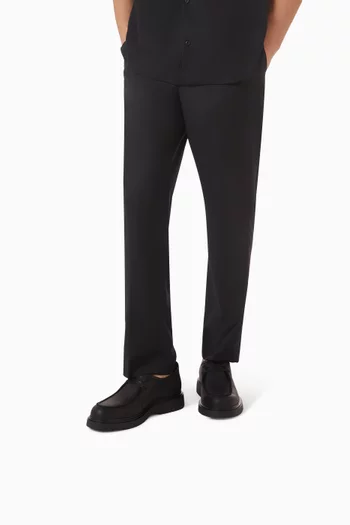 Combat Apron Lace-up Shoes in Tumbled Leather