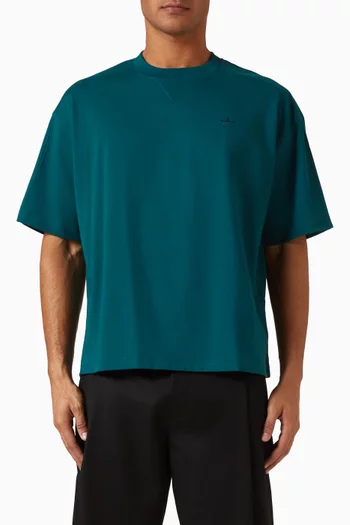 Premium Essentials T-shirt in Cotton