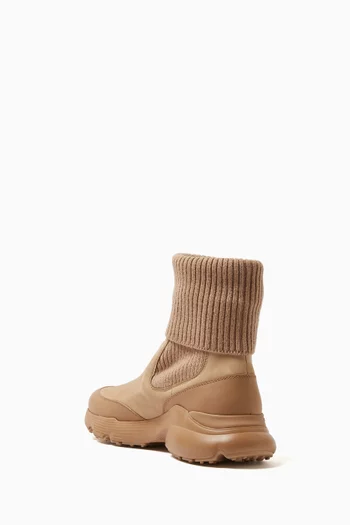 Chelsea Boots in Nubuck & Knit