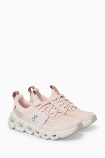Cloudswift Sneakers