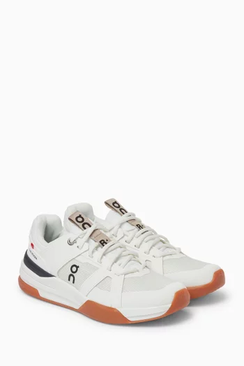 The Roger Pro Youth Sneakers