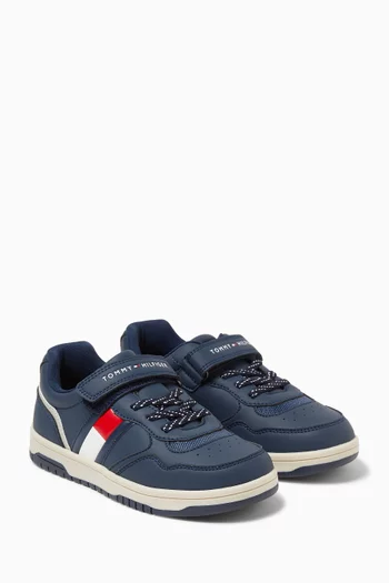 Low-cut Sneakers in Faux Leather